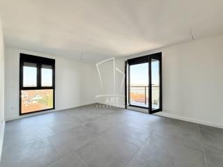 stanovi   SREMSKI OKRUG  Stari Banovci    Patrijarha Pavla