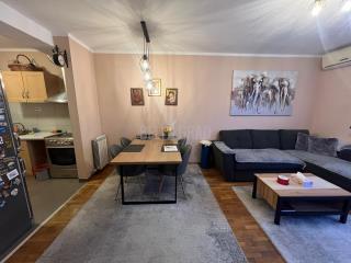 stanovi   Beograd  Zemun centar    Rade Končara