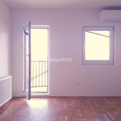 stanovi   Beograd  Mirijevo I II III IV    Ladne Vode