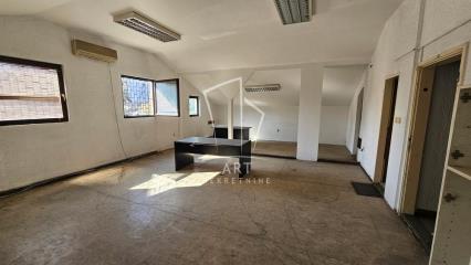 poslovni prostor   Beograd  Karaburma    Mirijevski Bulevar