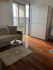 stanovi   Novi Sad  -    