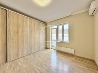 stanovi   Beograd  Dorćol gornji    Strahinjića Bana