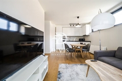 stanovi   Beograd  Banovo brdo    Trebevićka 