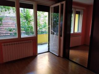 stanovi   Beograd  Slavija    Deligradska