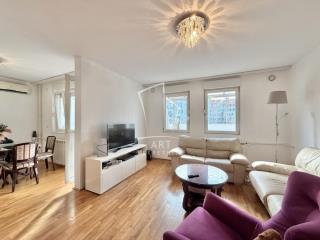 stanovi   Beograd  Banovo brdo    Brdovita