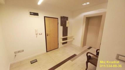 poslovni prostor   Beograd  Hram    Hadži Melentijeva