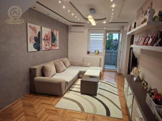 stanovi   Novi Sad  -    