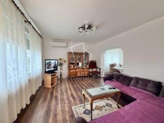 kuće   Beograd  Sremčica    Jeličićeva