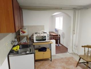 stanovi   Beograd  Banovo brdo    Mirka Poštića