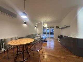 stanovi   Beograd  Kalenić    Molerova