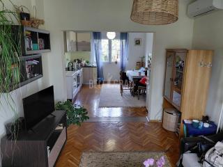 kuće   Beograd  Leštane    Prvomajska