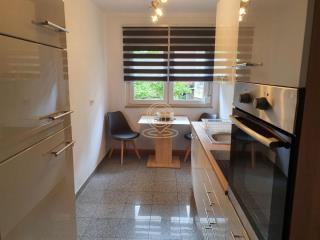 stanovi   Novi Sad  -    