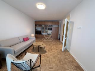 stanovi   Beograd  Bežanijski blokovi (61 do 64)    