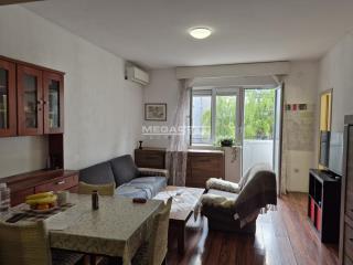 stanovi   Beograd  Južni bulevar    Maksima Gorkog