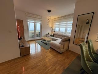 stanovi   Beograd  -    