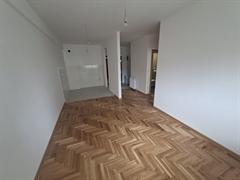 stanovi   Beograd  Mali mokri lug    Partizanska