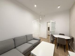 stanovi   Beograd  Politika    Hilandarska