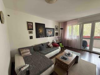 stanovi   Beograd  Bežanijski blokovi (61 do 64)    Gandijeva