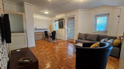 stanovi   Beograd  Zemun centar    Klare Cetkin