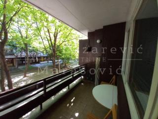 stanovi   Beograd  Sava centar (Blok 19 do 23)    Vladimira Popovića