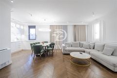 stanovi   Beograd  Vračar lokacija    Loznička 