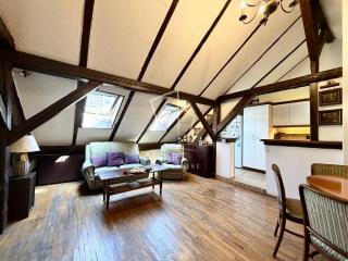 stanovi   Beograd  Hram    Graničarska