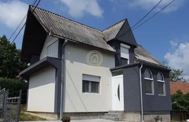 kuće   Kragujevac  -    