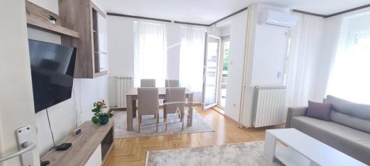 stanovi   Beograd  Gradska bolnica    Dimitrija Tucovića
