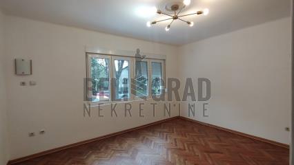 stanovi   Beograd  Hala A Nikolić    Braće Grim