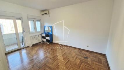 stanovi   Beograd  Botanička bašta    Bulevar despota Stefana