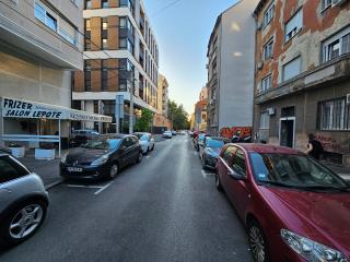 stanovi   Beograd  Vukov spomenik    Zahumska