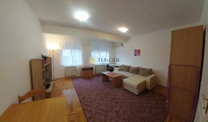stanovi   Novi Sad  -    