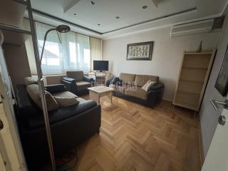 stanovi   Beograd  Banovo brdo    Lješka