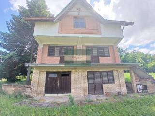 kuće   Jagodina  -    