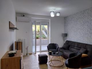 stanovi   Novi Sad  -    