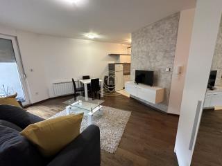 stanovi   Novi Sad  -    