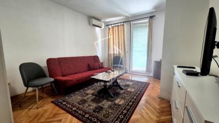 stanovi   Beograd  Bogoslovija    Bata Lakina