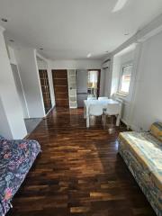 stanovi   Beograd  Dorćol gornji    Strahinjića Bana