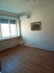 stanovi   Beograd  Slavija    Deligradska