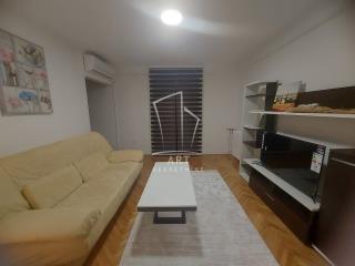stanovi   Beograd  Slavija    Birčaninova