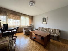 stanovi   Beograd  Konjarnik    Ustanička