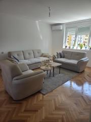 stanovi   Niš  -    