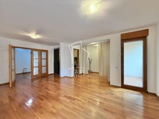 poslovni prostor   Beograd  Hram    Patrijarha Varnave