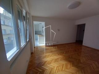 stanovi   Beograd  Skadarlija    Skadarska