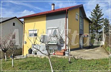 kuće   Beograd  -    
