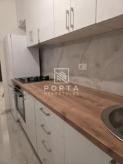 stanovi   Beograd  Zemun Gornji grad    Karla Soprona