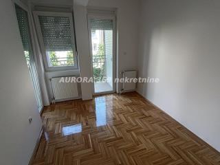 stanovi   Novi Sad  -    