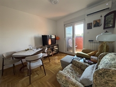 stanovi   Beograd  Zemun Gornji grad    Cara Dušana