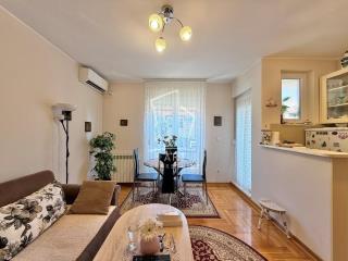 stanovi   Beograd  Cvetkova pijaca    Gorničevska