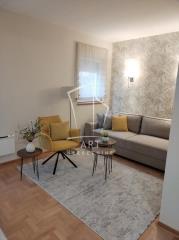 stanovi   Beograd  Hram    Sokolska